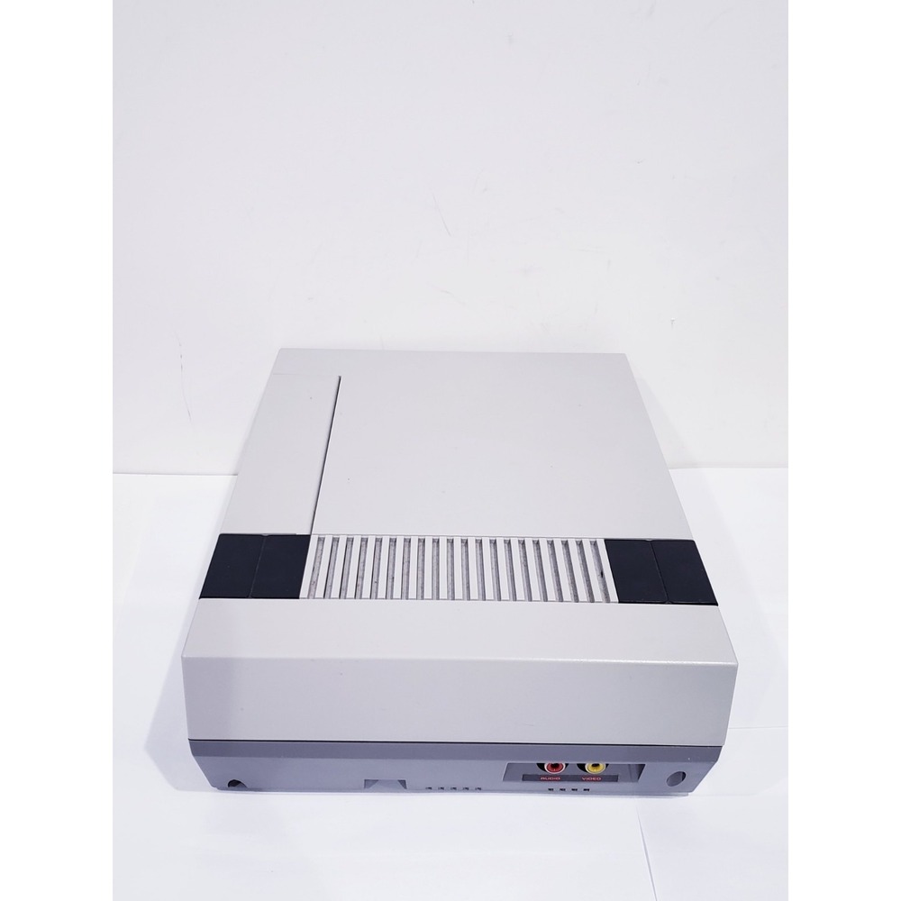 [Mint] Nintendo Entertainment System NES Console Only NES-001 - Fully Working - Picture 2 of 8